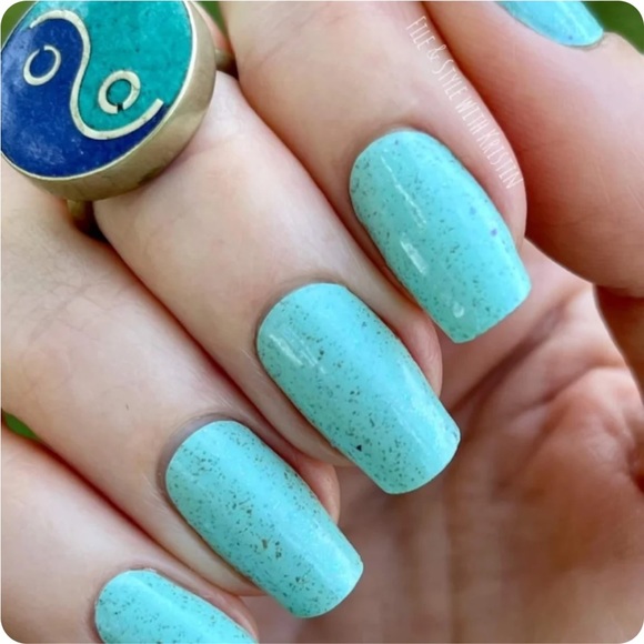 *Retired* Color Street: Tranquil Waters | Turquouse Glitter Sea Ocean Spring - Picture 7 of 16